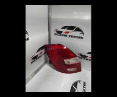 FANALE STOP POSTERIORE SX SKODA FABIA II ZSB 5J694