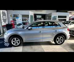 Audi Q5 40 TDI quattro S tronic Business Sport