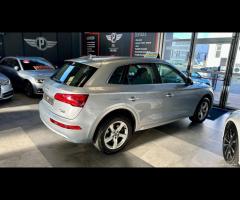 Audi Q5 40 TDI quattro S tronic Business Sport - 7