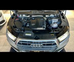 Audi Q5 40 TDI quattro S tronic Business Sport - 9