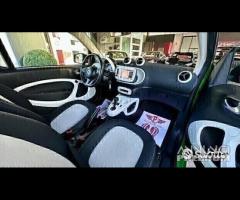 Smart ForTwo electric drive cabrio Greenflash Edit - 11