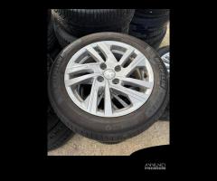 Cerchi con gomme da 16 peugeot 208