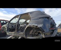 Scocca per taglio lamiera range rover evoque 2023