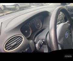 Ricambi Ford Focus C-Max 1.6 TDCi 90cv del 2007 - 16