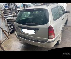 Ricambi Ford Focus SW 1.8 TDDi 90cv del 2002 - 5