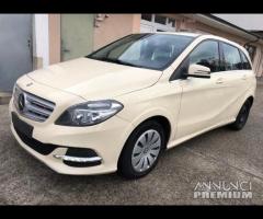 Ricambi Mercedes classe b 2016 1.5 D