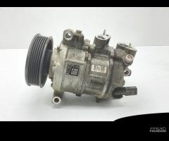 COMPRESSORE A/C VOLKSWAGEN Polo 6Â° Serie 5q081680