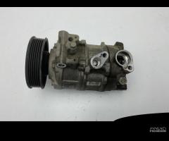 COMPRESSORE A/C VOLKSWAGEN Polo 6Â° Serie 5q081680