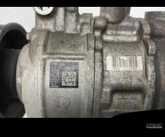 COMPRESSORE A/C VOLKSWAGEN Polo 6Â° Serie 5q081680