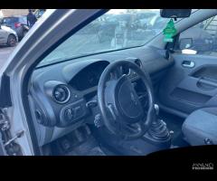 Ricambi Ford Fiesta 1.4 TDCi 68cv del 2003 - 8