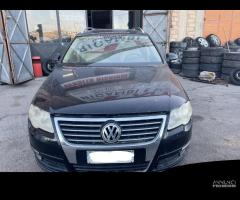 Ricambi Volkswagen Passat Variant 2.0 TDI del 2007 - 1