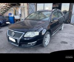 Ricambi Volkswagen Passat Variant 2.0 TDI del 2007 - 4