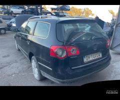 Ricambi Volkswagen Passat Variant 2.0 TDI del 2007 - 5