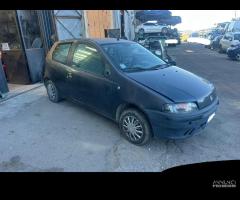 Ricambi Fiat Punto 1.2 benz 60cv del 2001 - 2