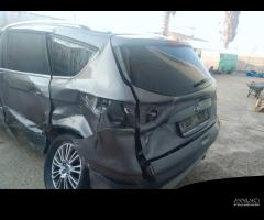 SI VENDE PER RICAMBI FORD KUGA UFMA CAMBIO AUT