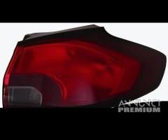 fanale posteriore opel zafira tourer 2011-2016