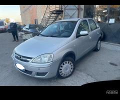 Ricambi Opel Corsa 1.2 benz 16V 80cv del 2005