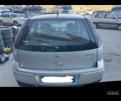 Ricambi Opel Corsa 1.2 benz 16V 80cv del 2005