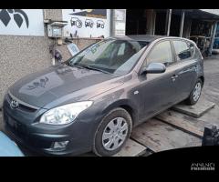 HYUNDAI I 30 1.6 TD 2009 D4FB-FL PER RICAMBI