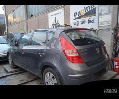 HYUNDAI I 30 1.6 TD 2009 D4FB-FL PER RICAMBI