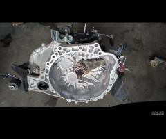 Cambio manuale Toyota Corolla 2.2 diesel D4D anno - 1