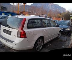 VOLVO V50 1.6 TD 2011 D4162T PER RICAMBI