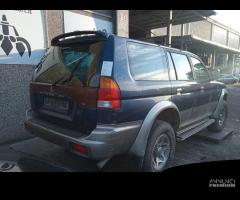 MITSUBISHI PAJERO 2.5 TD 1999 4D56 PER RICAMBI