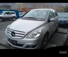 MERCEDES CLASSE B 2.0 TD 2009 640941 PER RICAMBI