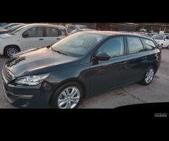 Peugeot 308 BlueHDi 120 S&S Business