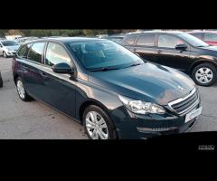 Peugeot 308 BlueHDi 120 S&S Business