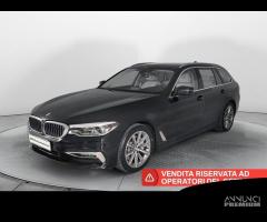 BMW 530 d xDrive Touring Luxury 265cv