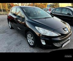 Peugeot 1007 1.6 HDi Sporty