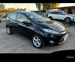 Ford Fiesta 1.5 TDCi 75CV 5 porte Titanium