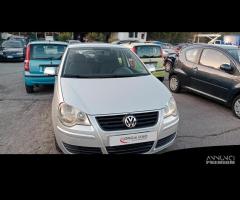 Volkswagen Polo 1.4 diesel 5 porte adatta a neopat