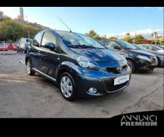 Toyota Aygo 1.0 benzina 5 porte neopatentati