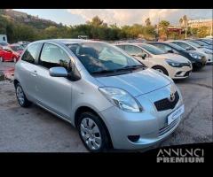 Toyota Yaris 1.0 benzina NEOPATENTATI