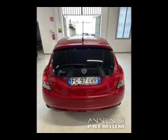 Lancia Ypsilon 1.2 69 CV 5 porte Silver