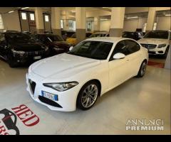 Alfa Romeo Giulia 2.2 Turbodiesel 180 CV AT8 Super - 2