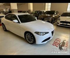 Alfa Romeo Giulia 2.2 Turbodiesel 180 CV AT8 Super - 3