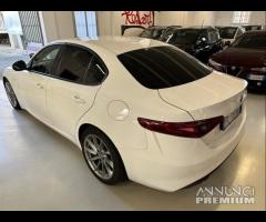 Alfa Romeo Giulia 2.2 Turbodiesel 180 CV AT8 Super - 6