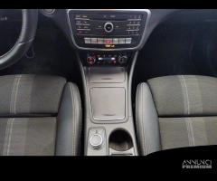 MERCEDES-BENZ GLA 200 d Sport - 9