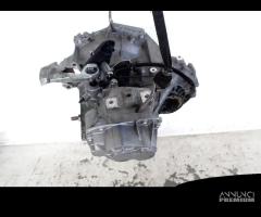 0AJ300042F CAMBIO MECCANICO VOLKSWAGEN GOLF PLUS 1