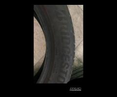 2 Gomme Bridgestone Mercedes 235-50-19