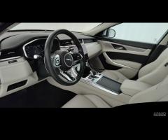 JAGUAR XF II Berlina 2021 - XF 2.0 i4 HSE awd 300c