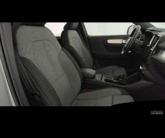 VOLVO XC40 2.0 b3 Core auto - 16