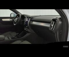 VOLVO XC40 2.0 b3 Core auto - 15