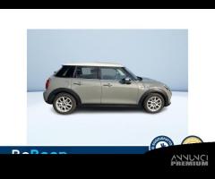 MINI Mini 5 porte MINI 1.5 COOPER D 5P - 9