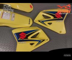 KIT PLASTICHE ORIGINALI OEM SUZUKI RM 2008 - 3