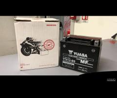 Batteria Yuasa YTX12-BS 12V 10Ah - 1