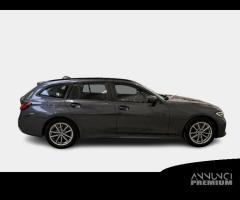 BMW 320 Business Advantage Autom. Touring - 4